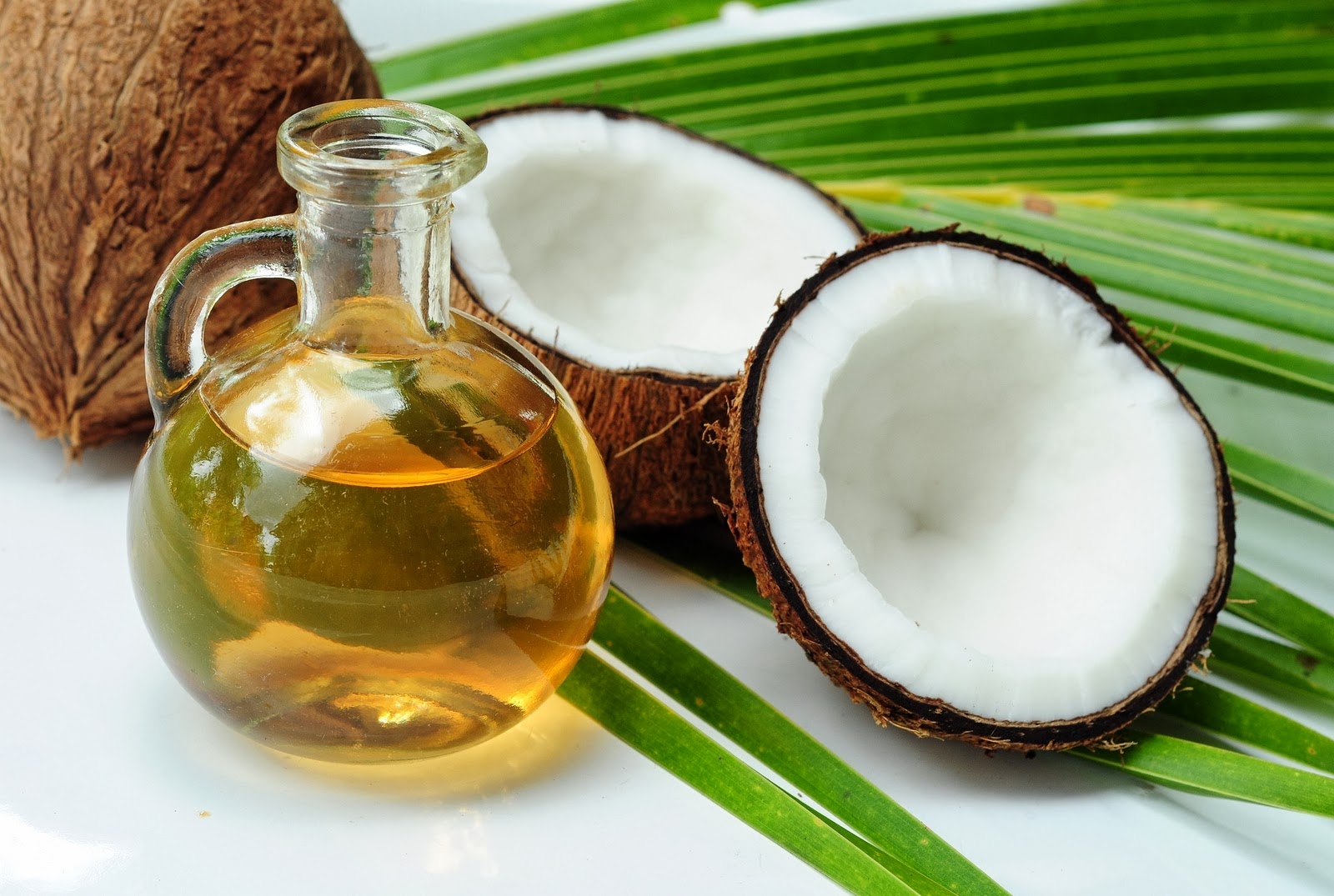 Coconut oil for hair and skin, health and beauty benefits
